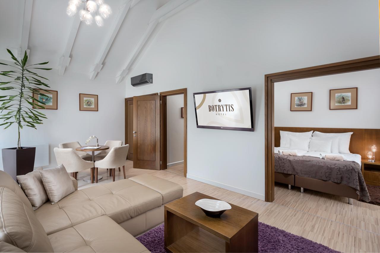 Botrytis Borhotel Mad Exterior photo
